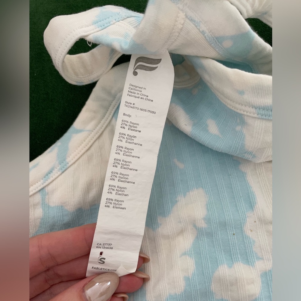 Fabletics Tank - Picture 2 of 4